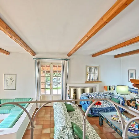 Sleeps 10 Pool Air Con Wifi וילה *